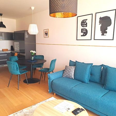 Ferienwohnung Stylish Getaway In Prime Bratislava Location - By The Danube And Old Town Exterior foto