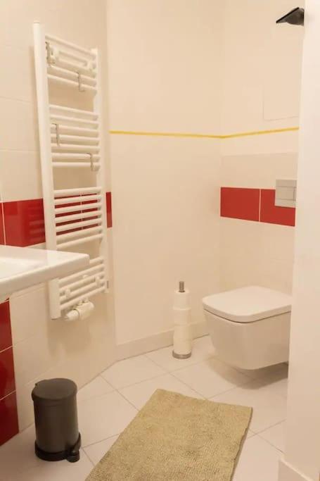 Ferienwohnung Stylish Getaway In Prime Bratislava Location - By The Danube And Old Town Exterior foto